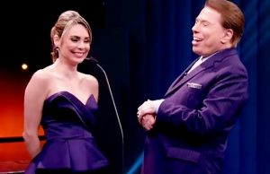 A hora da vingança: Rachel Sheherazade pede R$ 30 milhões de indenização de Silvio SantosDemitida por e-mail