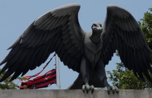 Justiça mantém ação contra 8 acusados de incêndio no Ninho do UrubuTragédia, em fevereiro de 2019, matou dez jovens atletas do Flamengo