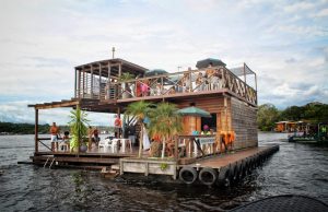 Festa clandestina com drogas e cerca de 80 pessoas é cancelada em flutuanteO evento estava sendo divulgado amplamente nas redes sociais