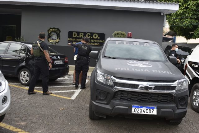 AÇÃO POLICIAL (4)