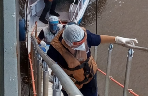 FVS-AM realiza monitoramento em navio estrangeiro que atracou em Itacoatiara Um dos práticos da embarcação testou positivo para Covid-19