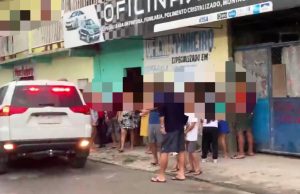 Pintor é assassinado com mais de 12 tiros em oficina na Zona LesteOs tiros atingiram a cabeça e tronco