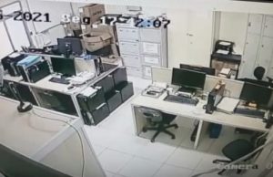 Polícia indicia servidores da Semsa suspeitos de roubar mais de 200 itens do órgãoEntre os objetos estão aparelhos médicos, televisores, materiais odontológicos, entre outros