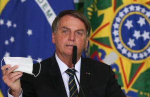 Vídeo: Bolsonaro chama Omar Aziz e Eduardo Braga de ‘senadores medíocres’Bateu forte