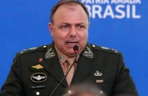 Pazuello ganha cargo em secretaria ligada ao gabinete de Bolsonaro