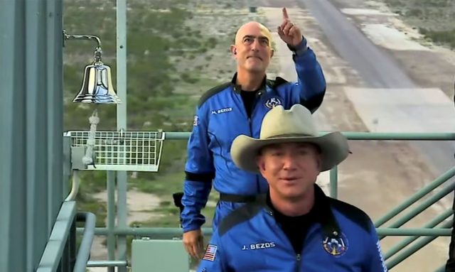 2021-07-20t132753z_1_lynxmpeh6j0s2_rtroptp_4_space-exploration-blueorigin