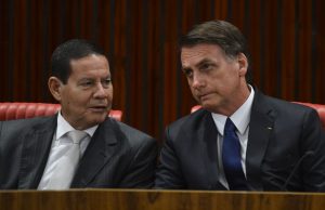Aliados pedem a Mourão que renuncie à vice-presidênciaSem espaço no governo