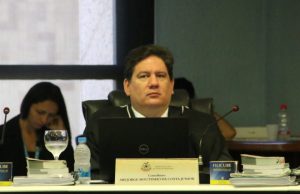 Conselheiro do TCE-AM suspende pregão eletrônico da Semef