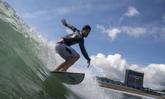 gabriel_medina_surfe_toquio
