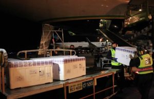 Amazonas recebe mais 63 mil doses de vacina e Manaus retoma vacinação em primeira doseCombate à pandemia