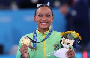 Rebeca Andrade é ouro e decreta: ‘é a força da mulher’Dourada