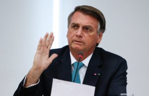 Bolsonaro afirma saber ‘onde está o câncer’ que atrapalha o BrasilEstratégia