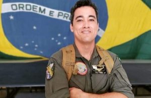 Exército lamenta morte de capitão em acidente de helicóptero no AmazonasLuto