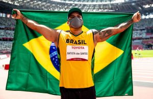 Claudiney dos Santos faz história e conquista bicampeonato paralímpicoLançamento do disco