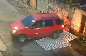 Assista: Adolescente pega EcoSport e atropela três crianças em ManausIrresponsabilidade