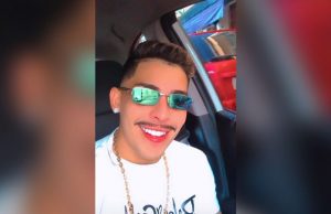 Romarinho Mec sofre assalto após festa de aniversário e é baleado; cantor passa por cirurgia no 28Na ocasião, o cantor estava comemorando o seu aniversário de 27 anos