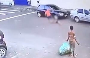Cenas fortes: vídeo mostra homem chutando e pisando mulher na zona Oeste de ManausAbsurdo