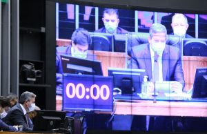 Câmara recoloca quarentena no novo Código EleitoralO texto segue agora para análise e votação dos senadores