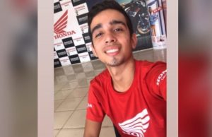 Luto em Iranduba: jovem morto em acidente de moto vendia Honda em frente à feira da cidadeTragé sobre duas rodas