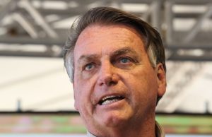 Presidente diz que determinará redução da bandeira tarifária na luzDeclaração foi dada durante evento evangélico em Brasília