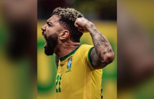 Gabigol se rende ao calor do amazonense: “Obrigado Manaus pela recepção”Jogador foi o único que agradeceu Manaus