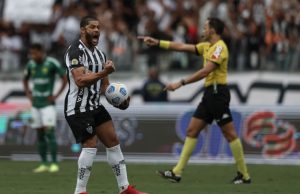 Atlético Mineiro vira sobre o Cuiabá e coloca o Flamengo no bolsoA caminho do título