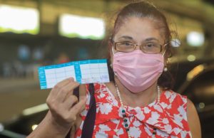 Profissionais de Saúde tomam terceira dose da vacina em ManausCovid