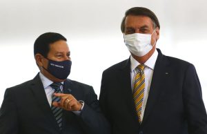 TSE rejeita pedido para cassar chapa Bolsonaro-Mourão