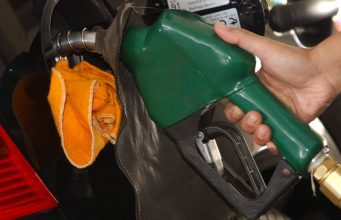Petrobras reduz preço da gasolina A para distribuidoras