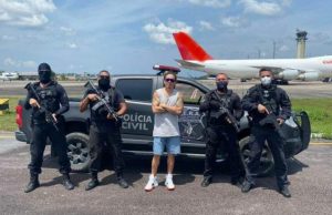 Antes de deixar Manaus, Whindersson Nunes ganha presente do Grupo FeraMerecido