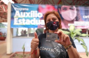 Começa hoje a distribuição do cartão Auxílio Estadual em IrandubaEm todo o interior, benefício assistencial vai atender 142 mil famílias em situação de pobreza e extrema pobreza