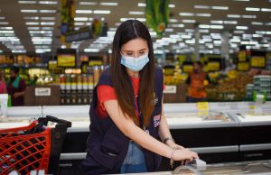 Pré-Black Friday: mais de 80 Kg de produtos fora da validade são apreendidos em shopping na Zona NorteItens foram encontrados em duas lojas do centro de compras