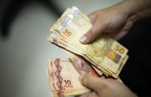 Veja o calendário do ciclo de pagamentos do Auxílio Brasil em dezembroBenefício médio será de R$ 226,80; valor pode chegar a R$ 400