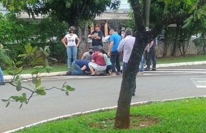 Idosa morre durante aula de autoescola que fazia escondida da família