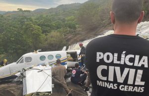 Avião de Marília Mendonça bateu em fios de alta tensão e perdeu um motor antes de cairInvestigações