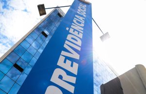 Cerca de 85 mil pessoas podem ter benefício do INSS suspensoSegurados precisam agendar perícia médica até quinta-feira