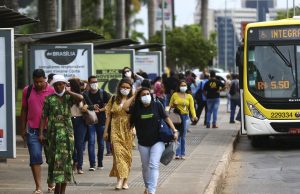 Anvisa afirma que variante Ômicron já pode estar no BrasilAlerta sanitário