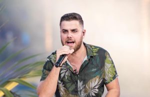 ‘Sapinho na boca’: infecção fez sertanejo Zé Neto cancelar showsSegundo a assessoria dos artistas, a doença foi provocada pelo uso de corticoide