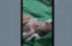 Milagre? Bebê é dado como morto e agente funerário descobre que ele estava vivoA mãe, uma jovem de 18 anos, não sabia que estava grávida