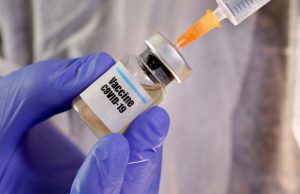 Cientistas afirmam que vacinas funcionam contra covid grave, mesmo diante da ÔmicronSaúde