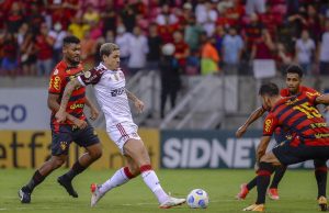 Flamengo empata com o rebaixado SportFim de ano ruim