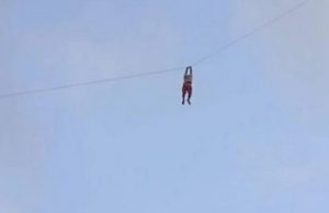 Vídeo: homem é ergido ao céu enquanto brincava de pipa durante vento forteTelesé