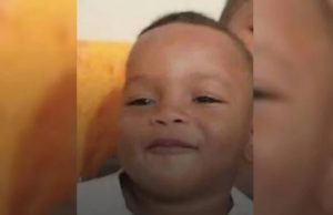 Alerta aos pais: menino de 2 anos morre na garagem preso à janela do carro da famíliaPerigo