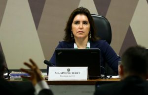 Tebet se lança pré-candidata, mas esconde Temer para fugir dos apoiadores de DilmaA política como ela é