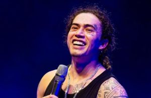 Depois de show, Whindersson adia sessão de autógrafos após sinais de intoxicação alimentar