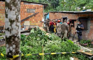 CAOS – Manaus registra mais de 90 ocorrências durante fortes chuvasA maior causa de atendimentos foram os alagamentos, somando mais de 35 registros pela Central 199