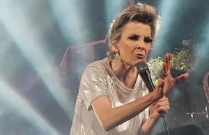 LUTO: morre cantora gospel e pastora Ludmila FerberA pastora foi diagnosticada com a doença em 2018