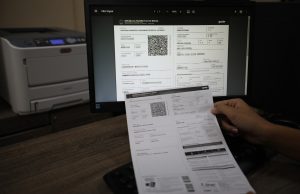 Licenciamento anual de veículos começa neste mês de janeiro, informa Detran-AMVeículos com placa final 1 podem pagar licenciamento até 31 de março; pagando adiantado, proprietários podem ter desconto de 5% a 10%