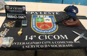 Após tocar o terror na linha 600, assaltantes são presos com arma e faca na Zona LesteO veículo estava sendo assaltado por três indivíduos, que agrediam e ameaçavam o motorista