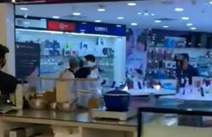 Vídeo: Adolescentes saem na porrada e aterrorizam clientes no Manauara Shopping